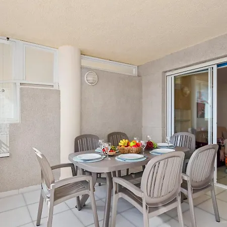 Aquarium - Plusholidays *